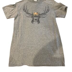 Realtree Gray Deer Graphic Tee